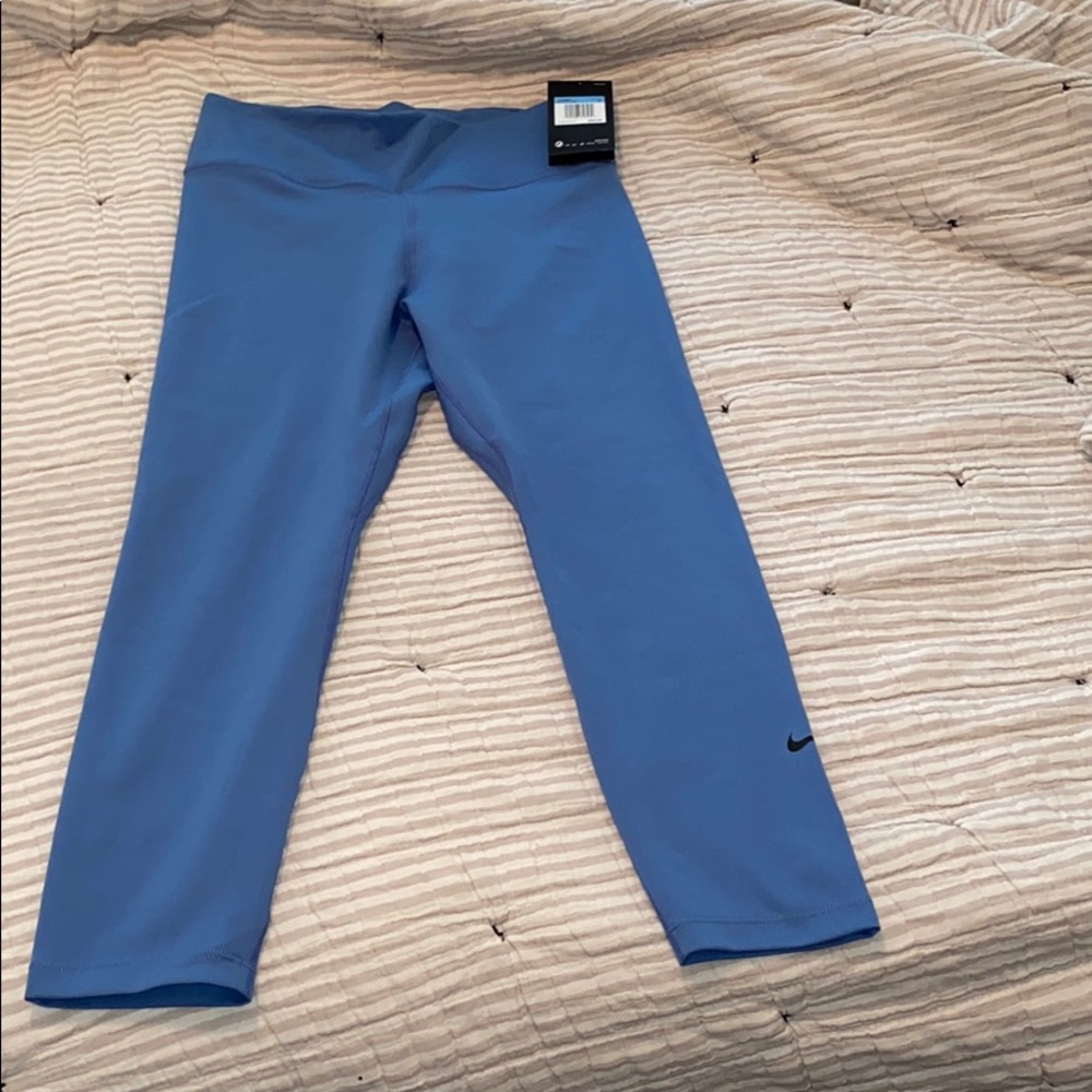NIKE Leggings 🗣💙 Brand New! With Tags